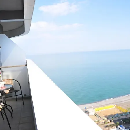 Sea View Apartment Near To The Dancing And Music Fountains Batumi Exterior photo