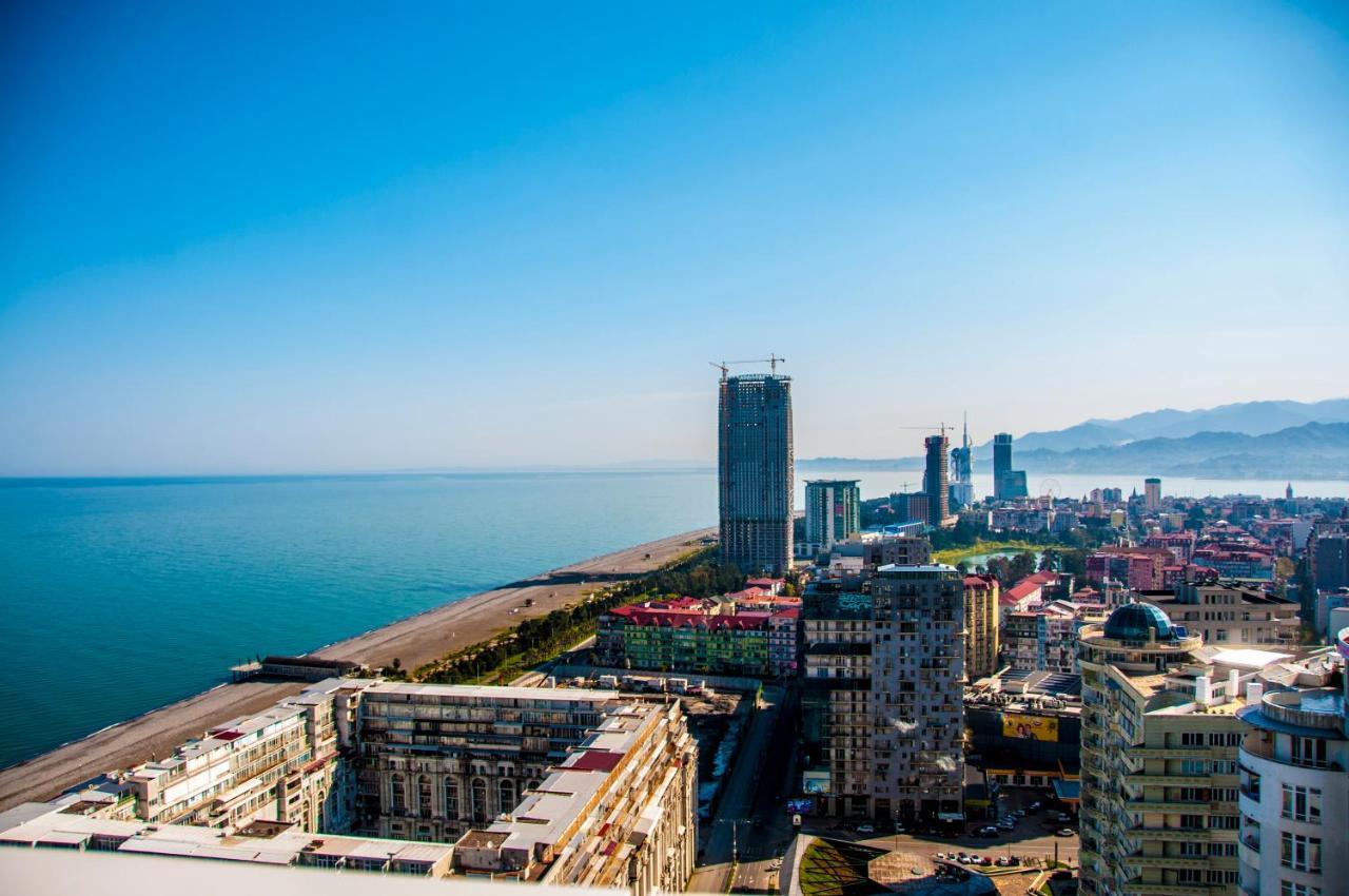 Sea View Near To The Dancing And Music Fountains דירה באטומי